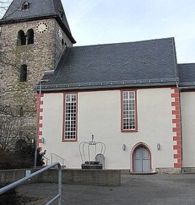 Kirche in Kirch-Göns