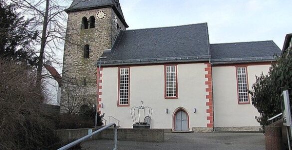 Kirche in Kirch-Göns